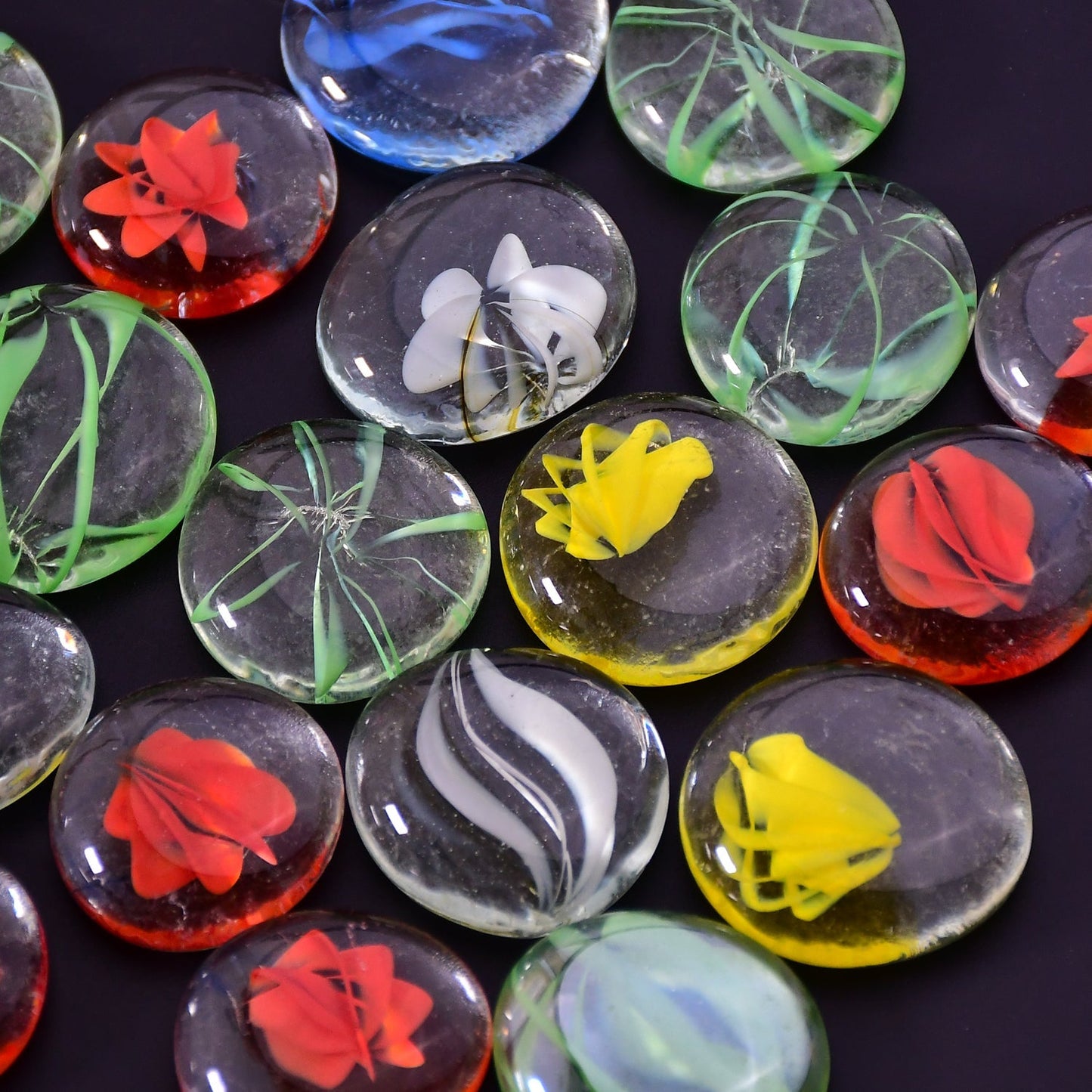 4019 Glass Gem Stone, Flat Round Marbles Pebbles for Vase Fillers, Attractive pebbles for Aquarium Fish Tank. DeoDap