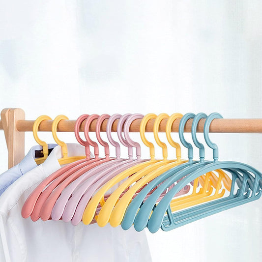 0231 Plastic Hangers, Clothes Hangers - Lightweight Space Saving Hangers - Standard Hangers for Clothes - Durable, Slim & Sleek Hangers (10pc) DeoDap