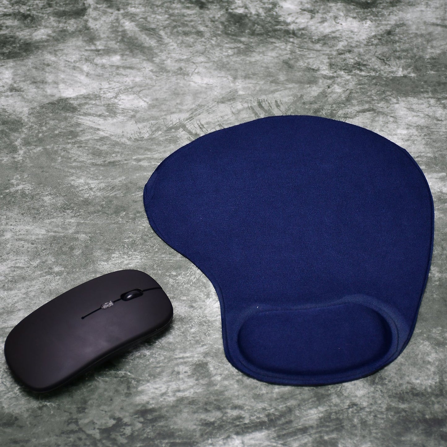 6161A WRIST S MOUSE PAD USED FOR MOUSE WHILE USING COMPUTER. DeoDap